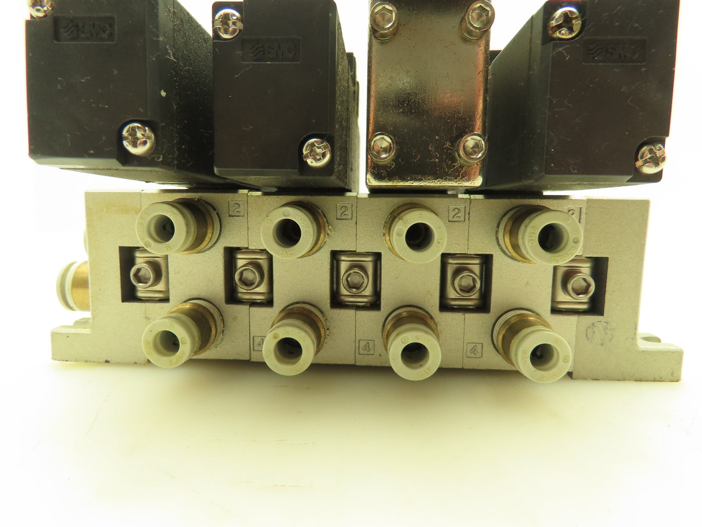 SMC VV5FS2 Plug-In 4-Station Manifold Control Unit VFS2000 Solenoid Valve Bank
