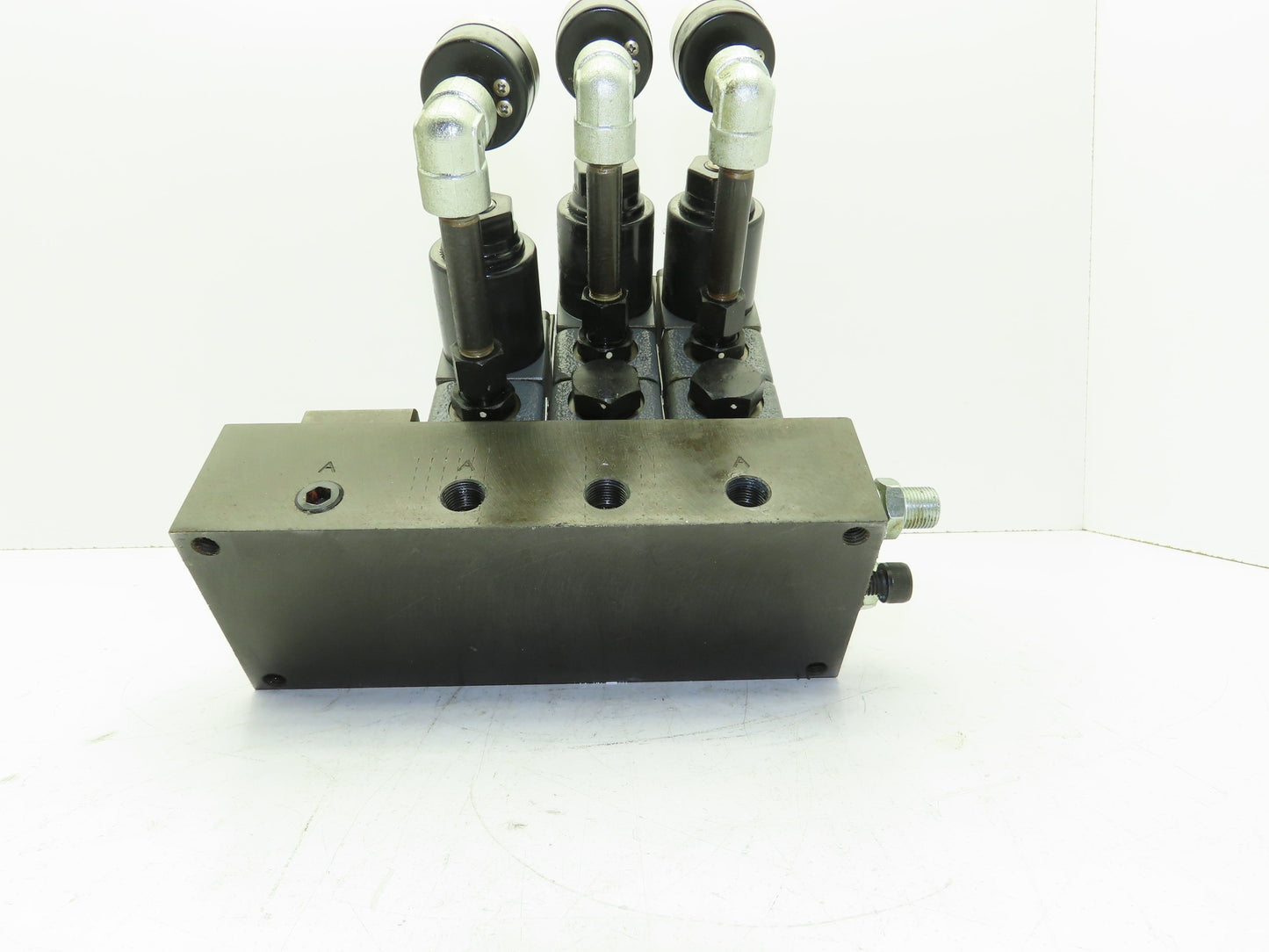Tokyo Keiki DG4SM / TGMX2 Directional Control Solenoid Relief Valve Stack 24V