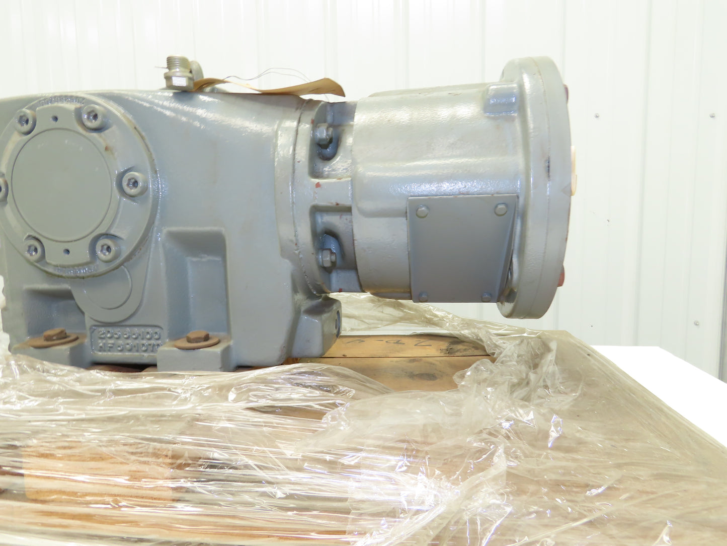 Flender KF60K-90 Speed Reducer Gearbox 36:1 Ratio 48 RPM RH 1-3/8" Output