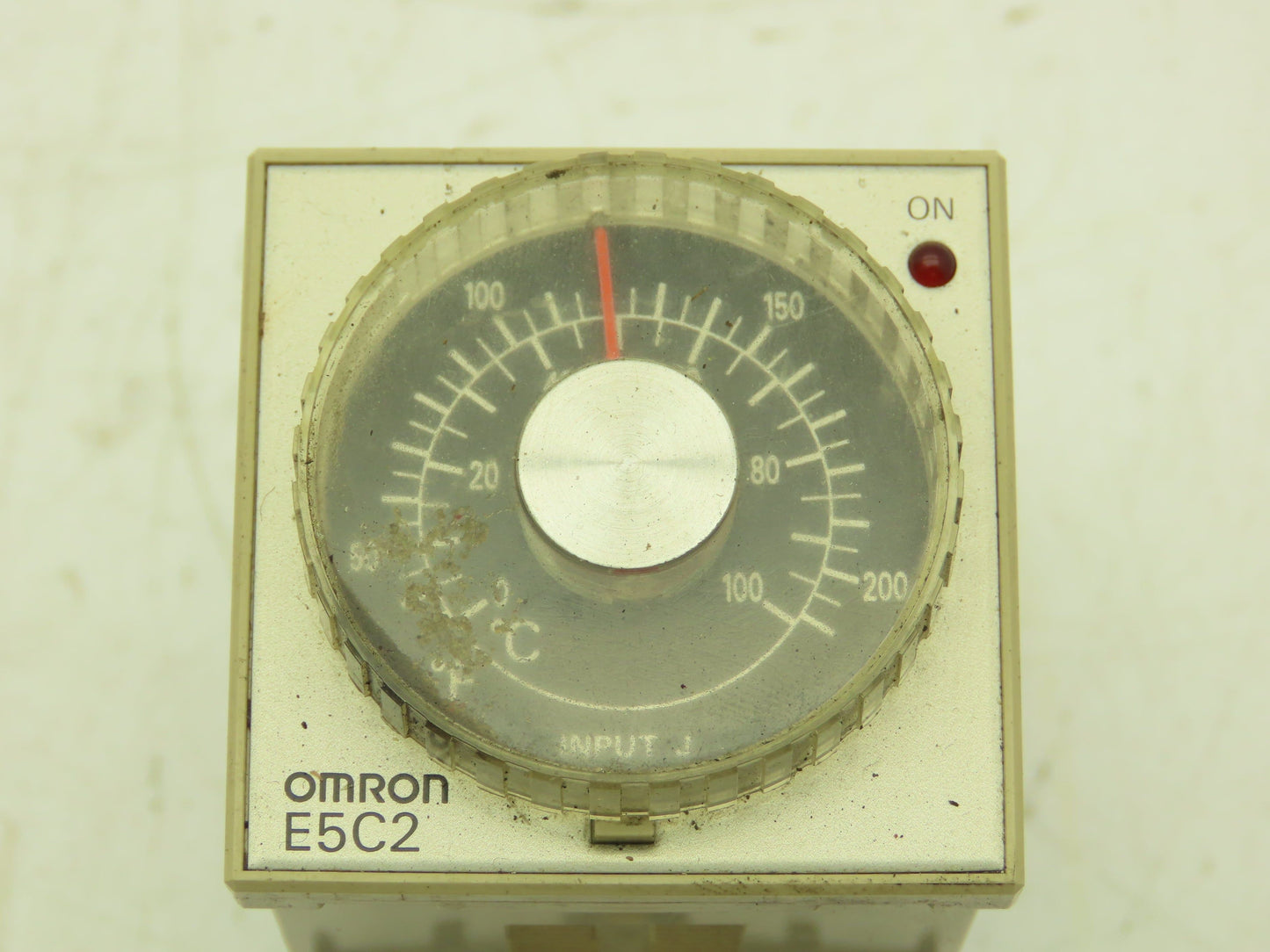 Omron E5C2-R20J-10 Temperature Controller E5C2