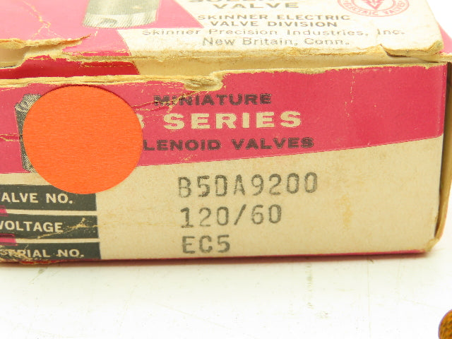 Honeywell Skinner B5DA9200 Solenoid Valve 3-Way 120V Coil 200 PSI 1/16" NPT