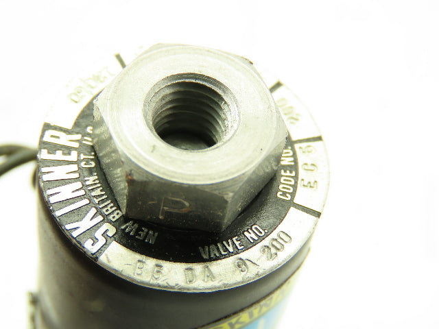 Honeywell Skinner B5DA9200 Solenoid Valve 3-Way 120V Coil 200 PSI 1/16" NPT