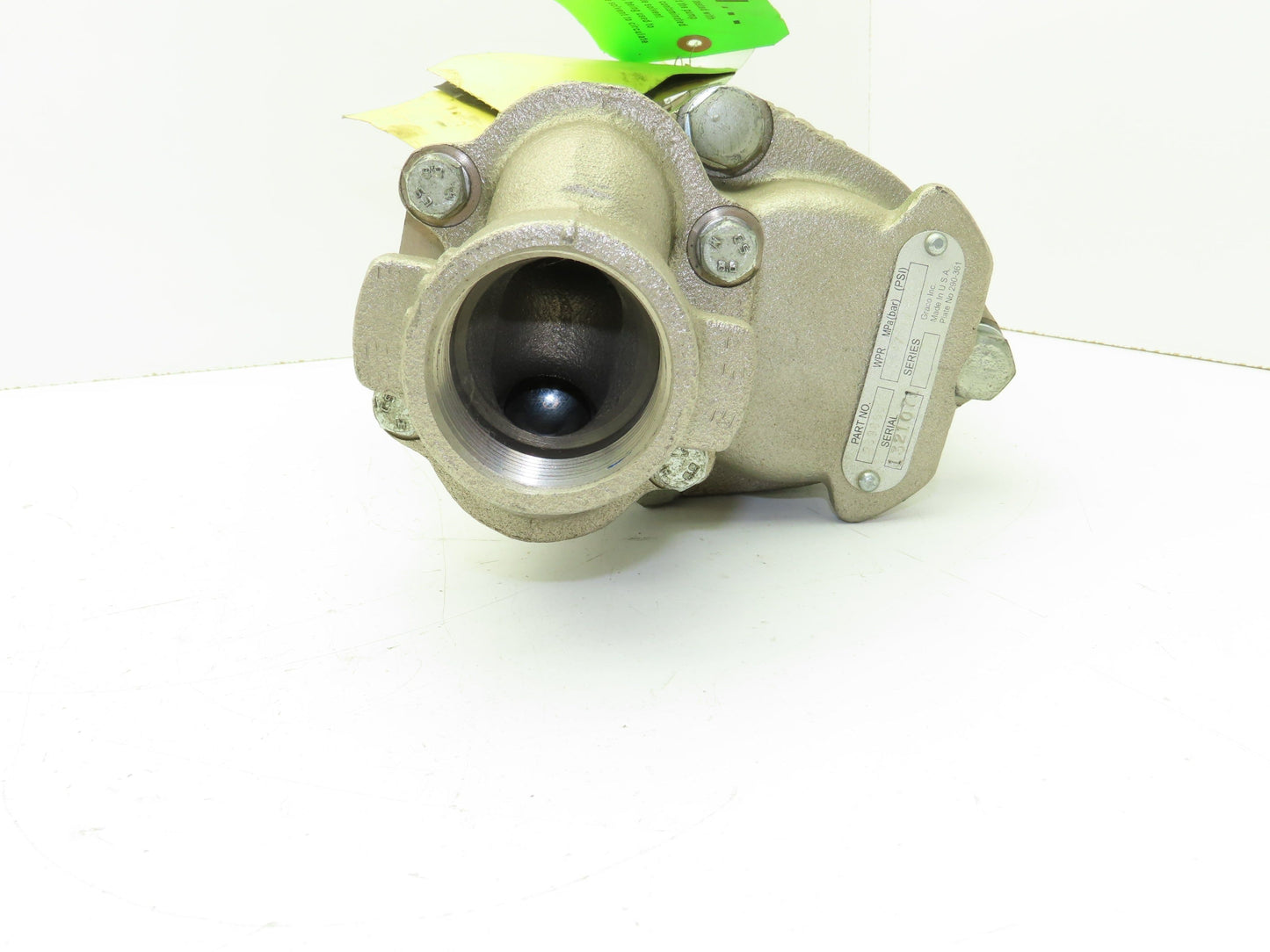 Graco 239860 Pump Mid Range High Flow 750cc 4-Ball Lower  500 Psi.