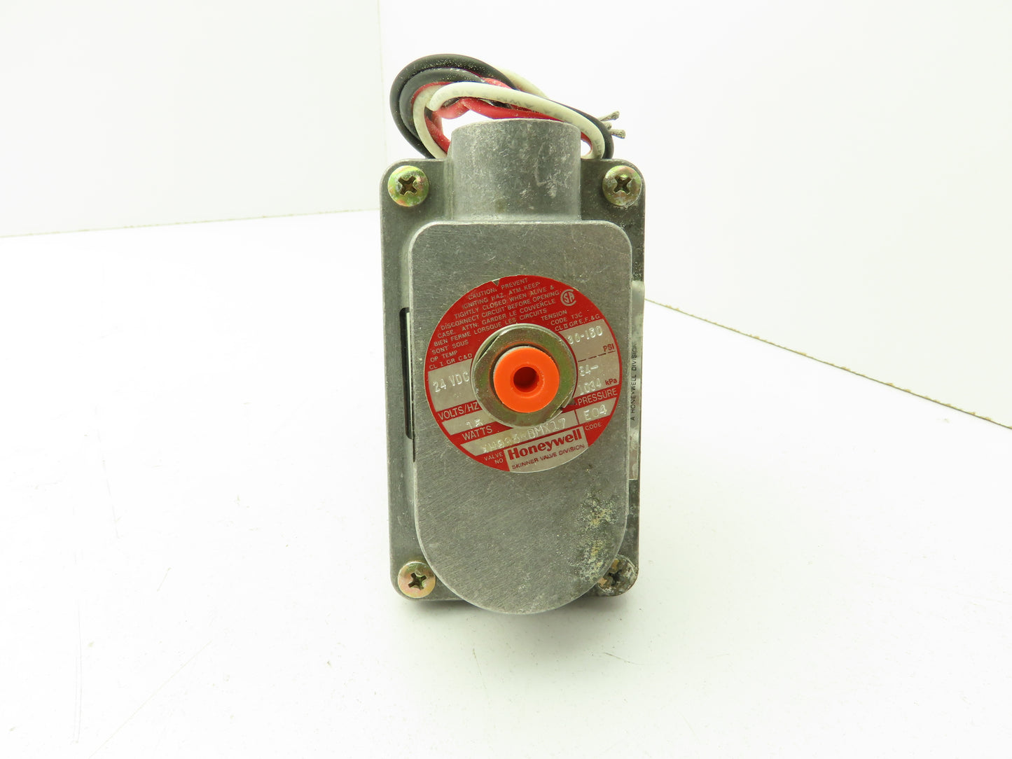 Honeywell Skinner XH935RBMX17 Solenoid Valve 4-Way NC/NO 24VDC 150 PSI 1/4" NPT
