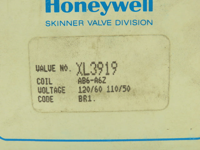 Honeywell Skinner XL3919 Solenoid Valve 3-Way NO 120V 75 PSI 1/4" NPT