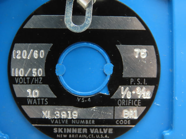 Honeywell Skinner XL3919 Solenoid Valve 3-Way NO 120V 75 PSI 1/4" NPT