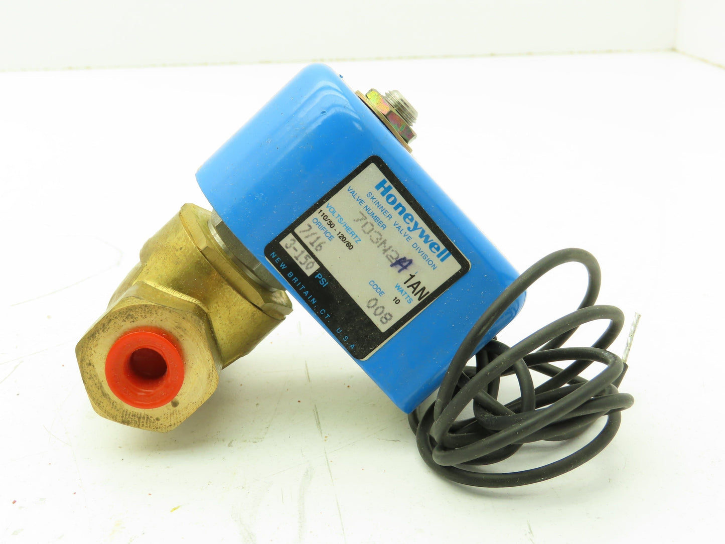 Honeywell Skinner 703N2A1AN Solenoid Valve 2-Way NC 120V 3-150 PSI 1/4" NPT