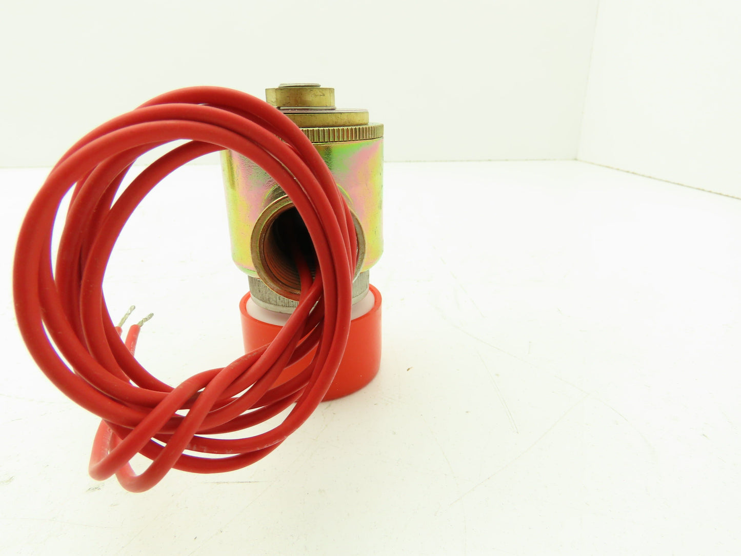 Honeywell Skinner X42LB0FT037 Solenoid Valve 2-Way 120V 35 PSI 1/4" NPT PTFE