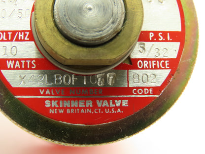 Honeywell Skinner X42LB0FT037 Solenoid Valve 2 Way NC 120V 35 PSI 1/4" NPT PTFE
