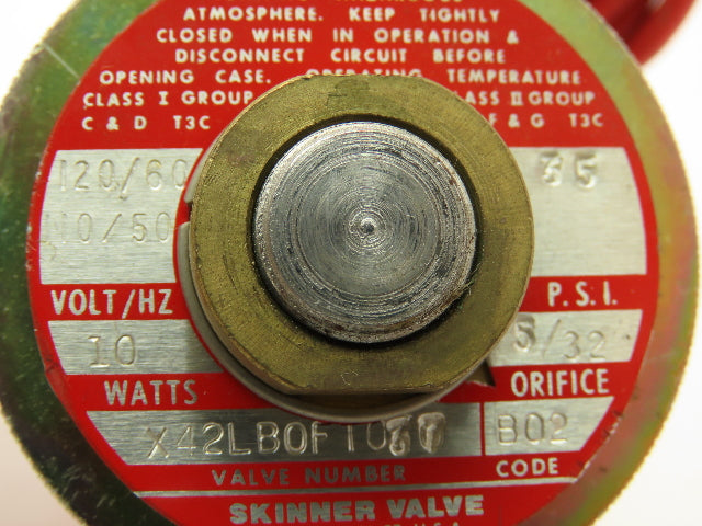 Honeywell Skinner X42LB0FT037 Solenoid Valve 2 Way NC 120V 35 PSI 1/4" NPT PTFE
