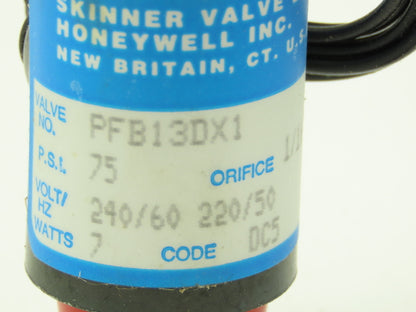 Honeywell Skinner PFB13DX1 Solenoid Valve PFB Type NO 240V 75 PSI 1/8" NPT