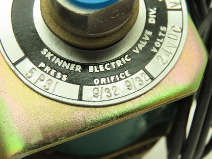 Honeywell Skinner V69L1000 Solenoid Valve 3-Way NC/NO 24VDC 5 PSI 1/4" NPT