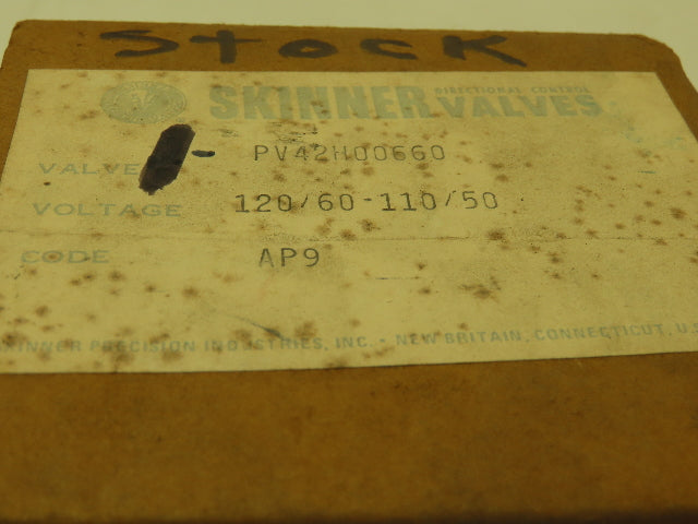 Honeywell Skinner PV42H00660 Solenoid Valve 120V 70 PSI Series PV42 Operator