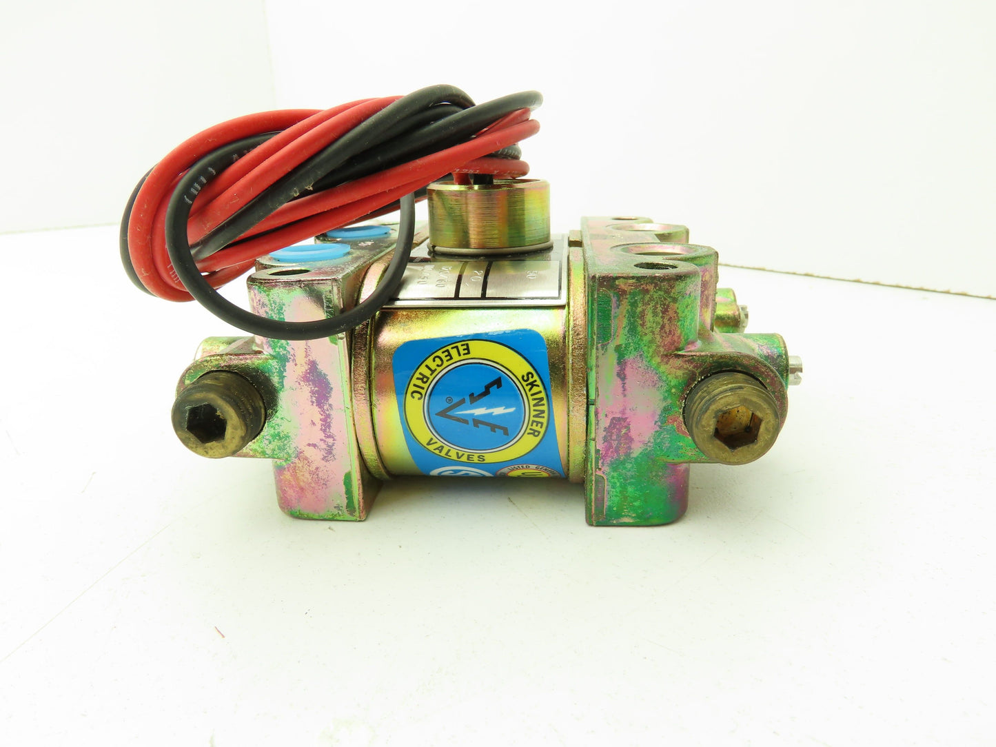 Honeywell Skinner V933LEF2050 Solenoid Valve 4-Way NC 120V 50 PSI 1/4" NPT