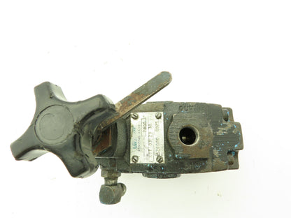 Vickers XCT 03 2B 30  Hydraulic Reducing Valve 3/8" NPT 4-Port 7GPM 2000 PSI