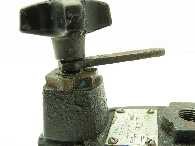 Vickers XCT 03 2B 30  Hydraulic Reducing Valve 3/8" NPT 4-Port 7GPM 2000 PSI