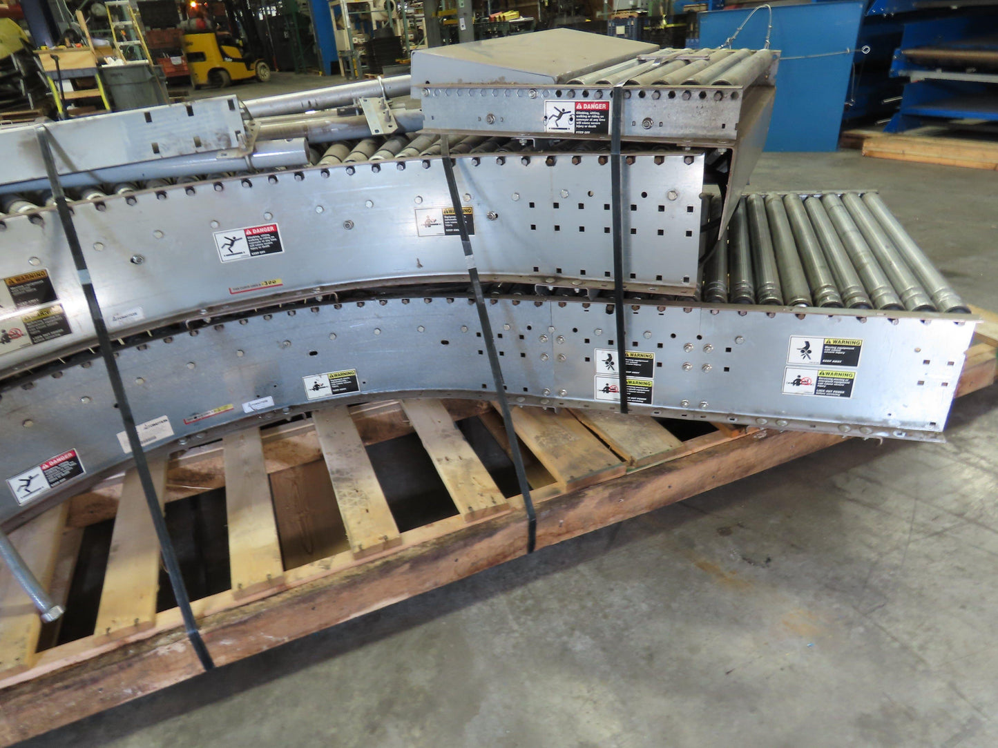 Automotion 36"x10' Belt Drive Live Roller Conveyor 90° Curve End Drive  Lot of 2