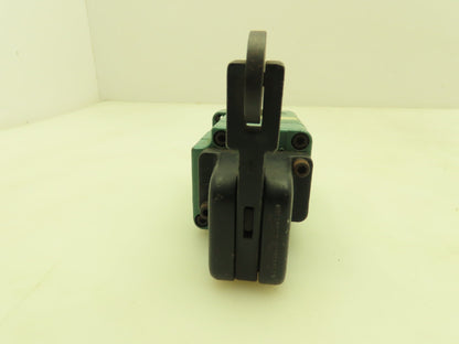 Aro 5232-05-3 Pneumatic Air Limit Switch Valve 3 Way Roller Arm 3/8" NPT