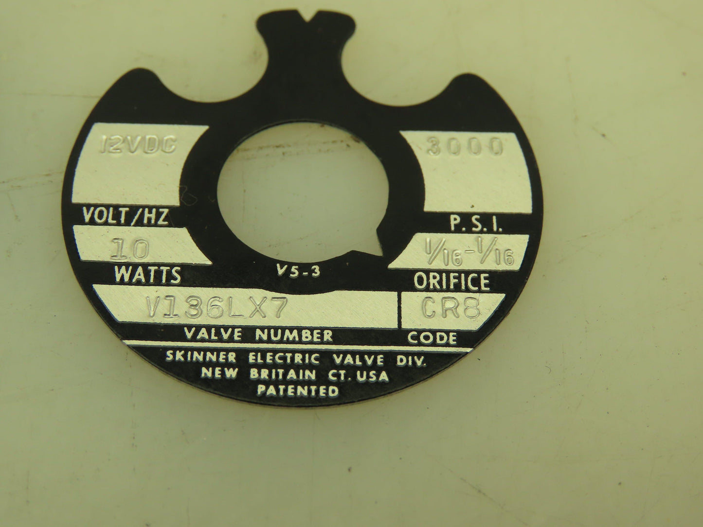 Honeywell Skinner V136LX7 Hydraulic Cartridge Valve 12VDC Solenoid 3000 PSI