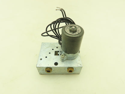 Honeywell Skinner MB D 009 Solenoid Valve 4-Way 120V 150 PSI 1/8" NPT