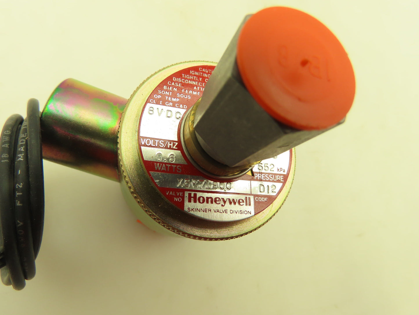 Honeywell Skinner X5R71900 Solenoid Valve 3-Way NC 6VDC 40-80 PSI 1/4" NPT