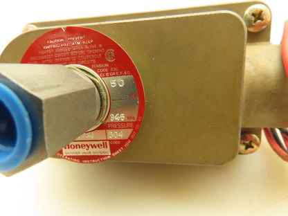 Honeywell Skinner X53P011FCN Solenoid Valve 3-Way NC 12-48VDC 50 PSI 1/4" NPT