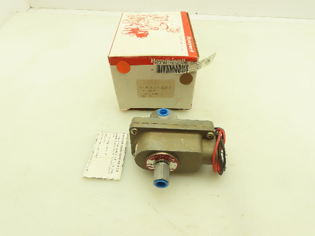 Honeywell Skinner X53P011FCN Solenoid Valve 3-Way NC 12-48VDC 50 PSI 1/4" NPT
