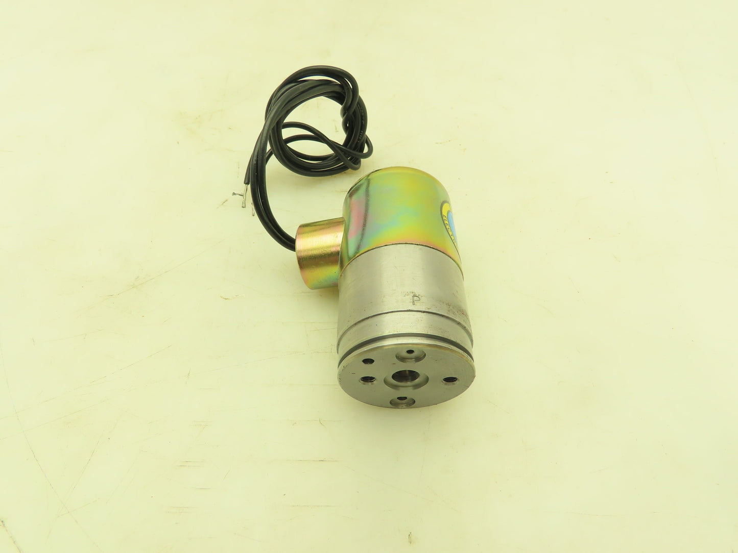 Honeywell Skinner V10D2370 Solenoid Valve 3-Way 120V 1000 PSI 1/16" Orifice