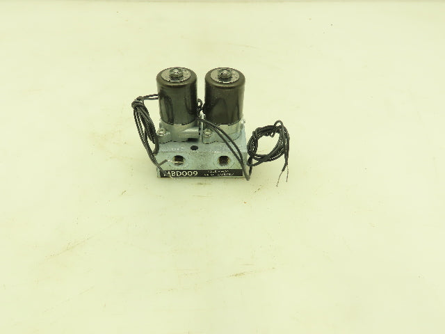 Honeywell Skinner MBD-009 Solenoid Valve 4-Way 24VDC 150 PSI 1/4" NPT MBD005