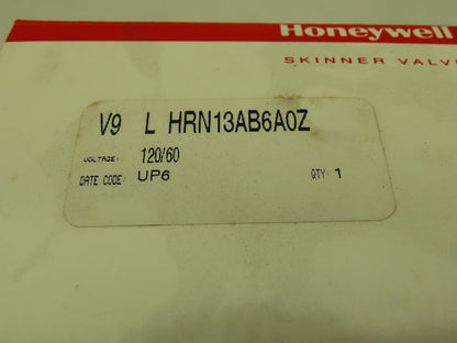 Honeywell Skinner V9LHRN13C Solenoid Valve 4-Way NC/NC 120V 150 PSI 1/4" NPT