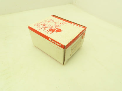 Honeywell Skinner U131K04900885 Solenoid Valve 2-Way NC 28VDC 150 PSI 1/4" NPT