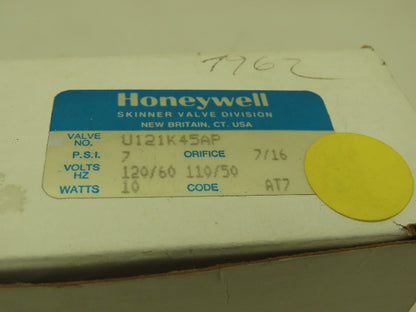 Honeywell Skinner U121K45AP Brass Solenoid Valve 2-Way NC 120V 7 PSI 1/2" NPT