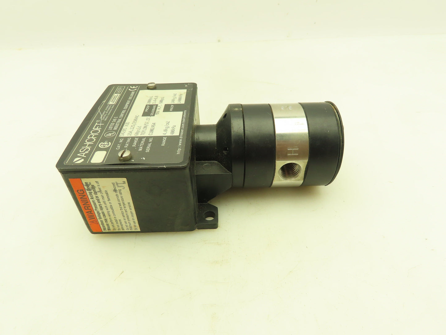 Ashcroft D420S XUD Pressure Switch 60 PSID 15A 125/250VAC