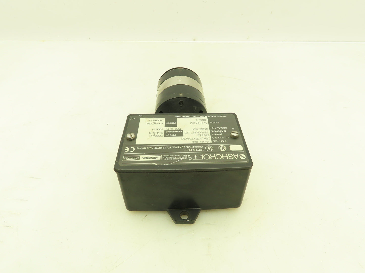 Ashcroft D420S XUD Pressure Switch 60 PSID 15A 125/250VAC