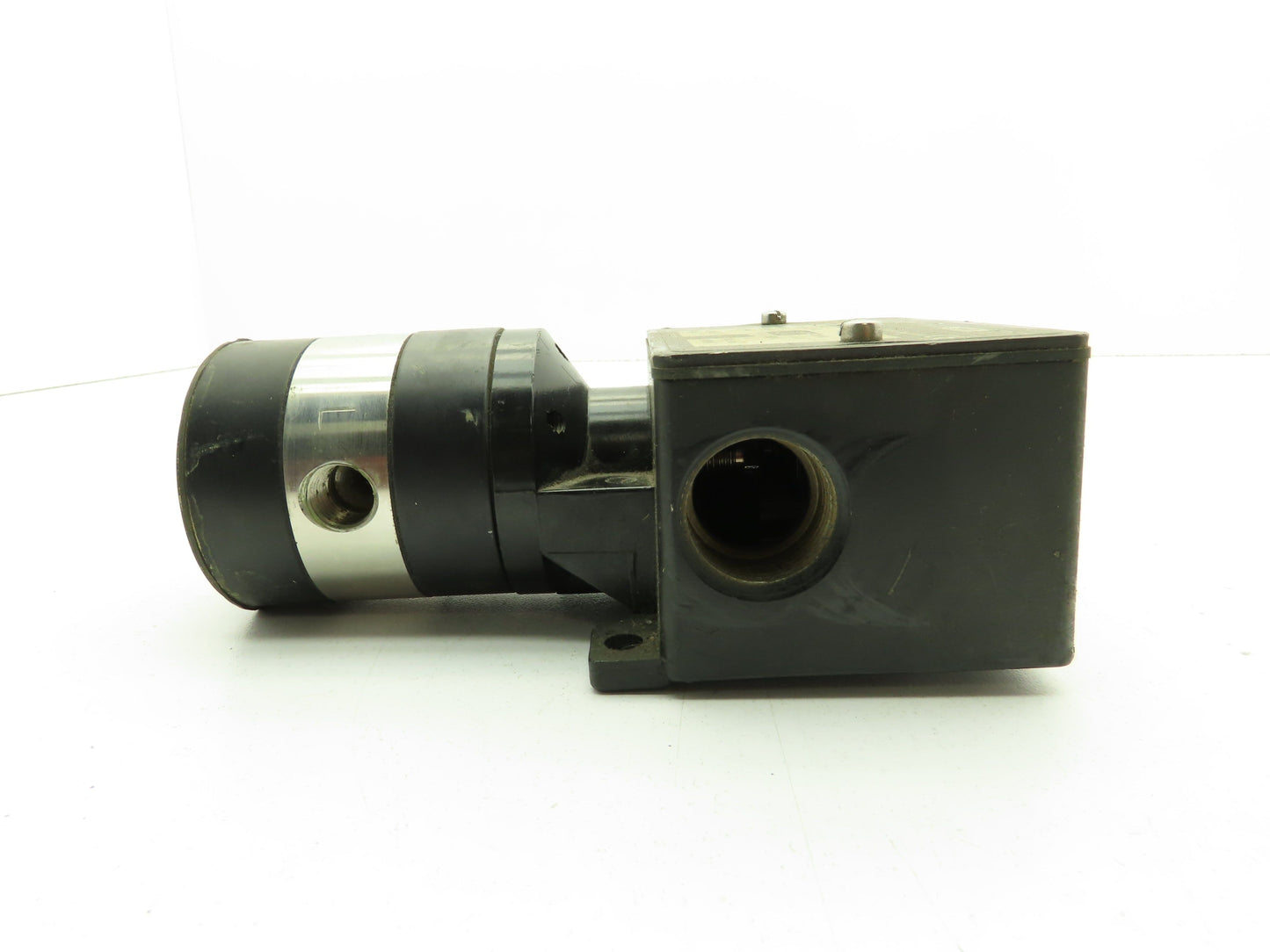 Ashcroft D420S XUD Pressure Switch 90 PSID 15A 125/250VAC