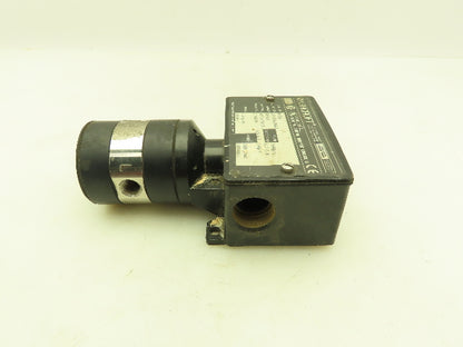 Ashcroft D420S Pressure Switch 30 PSID 15A 125/250VAC