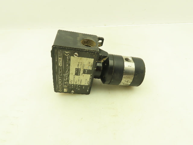 Ashcroft D420S Pressure Switch 30 PSID 15A 125/250VAC