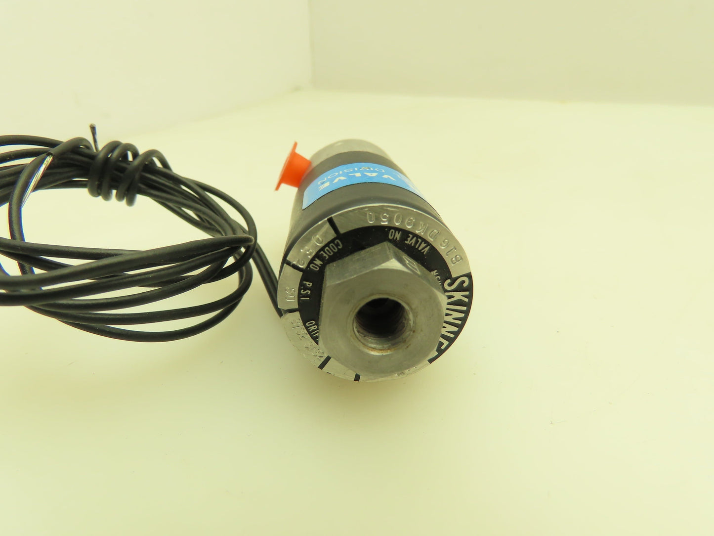Honeywell Skinner B16DK9050 Solenoid Valve 3-Way NO 12VDC 50 PSI 1/8" NPT