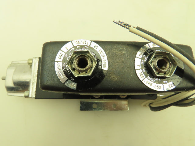 ARO 5461 8533 02 Pneumatic Dual Solenoid Control Valve 5/3 Pos 3/8" 150 PSI 115V