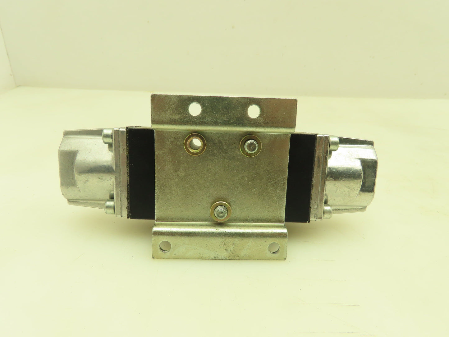 ARO E212SP 024 D Pneumatic Solenoid Control Valve 24VDC 4/2 Pos 1/4" 150 PSI