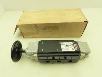 ARO Manual Pneumatic Hand Control Valve 5/2 Pos 4-Way 1/2"