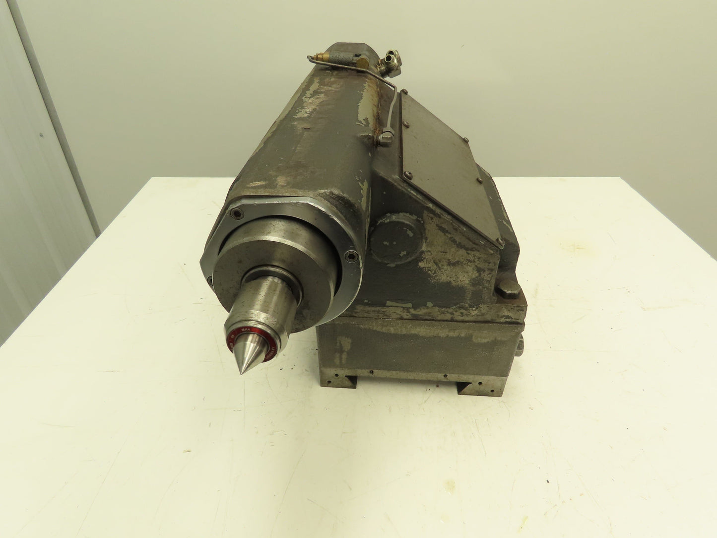 Okuma LB15 CNC Lathe Hydraulic Tailstock