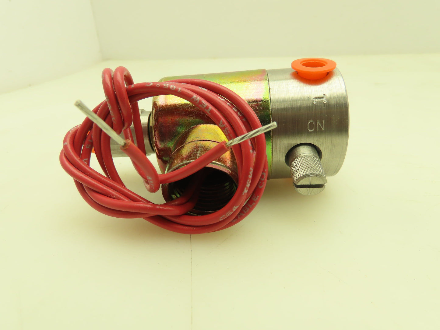 Parker Skinner V5D16615 Solenoid Valve 3-Way NC On/Off 240V 100 PSI 1/8"NPT