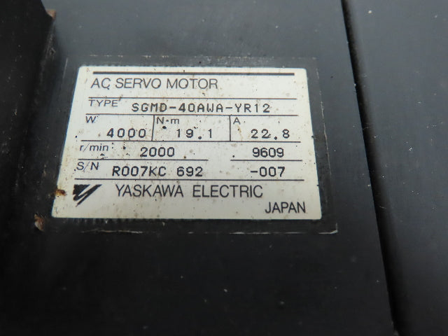 Yaskawa SGMD-40AWA-YR12 AC Servo Motor With UTMAE-B12BE5W Encoder