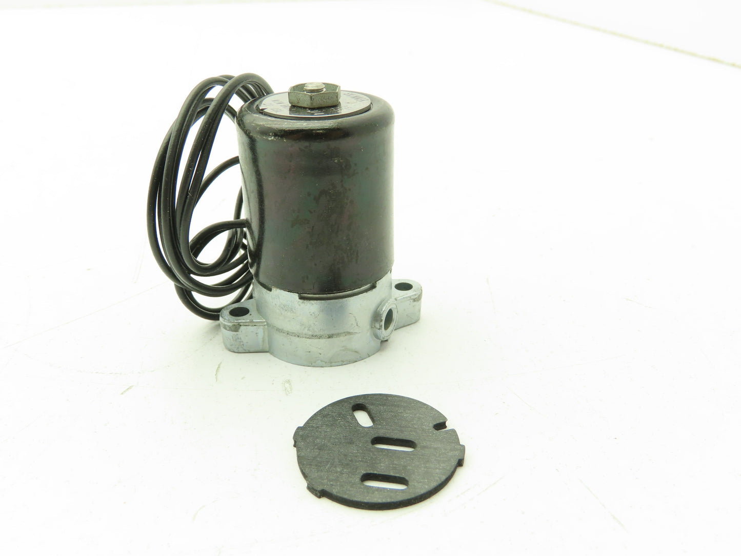 Honeywell Skinner MBD005 Micro Miniature Air Solenoid Valve 12 VDC 150 PSI
