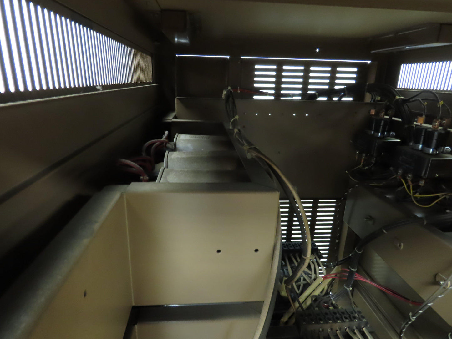 Sola 103-28-275-3 7500va Harmonic Neutralized CVS Voltage Regulator