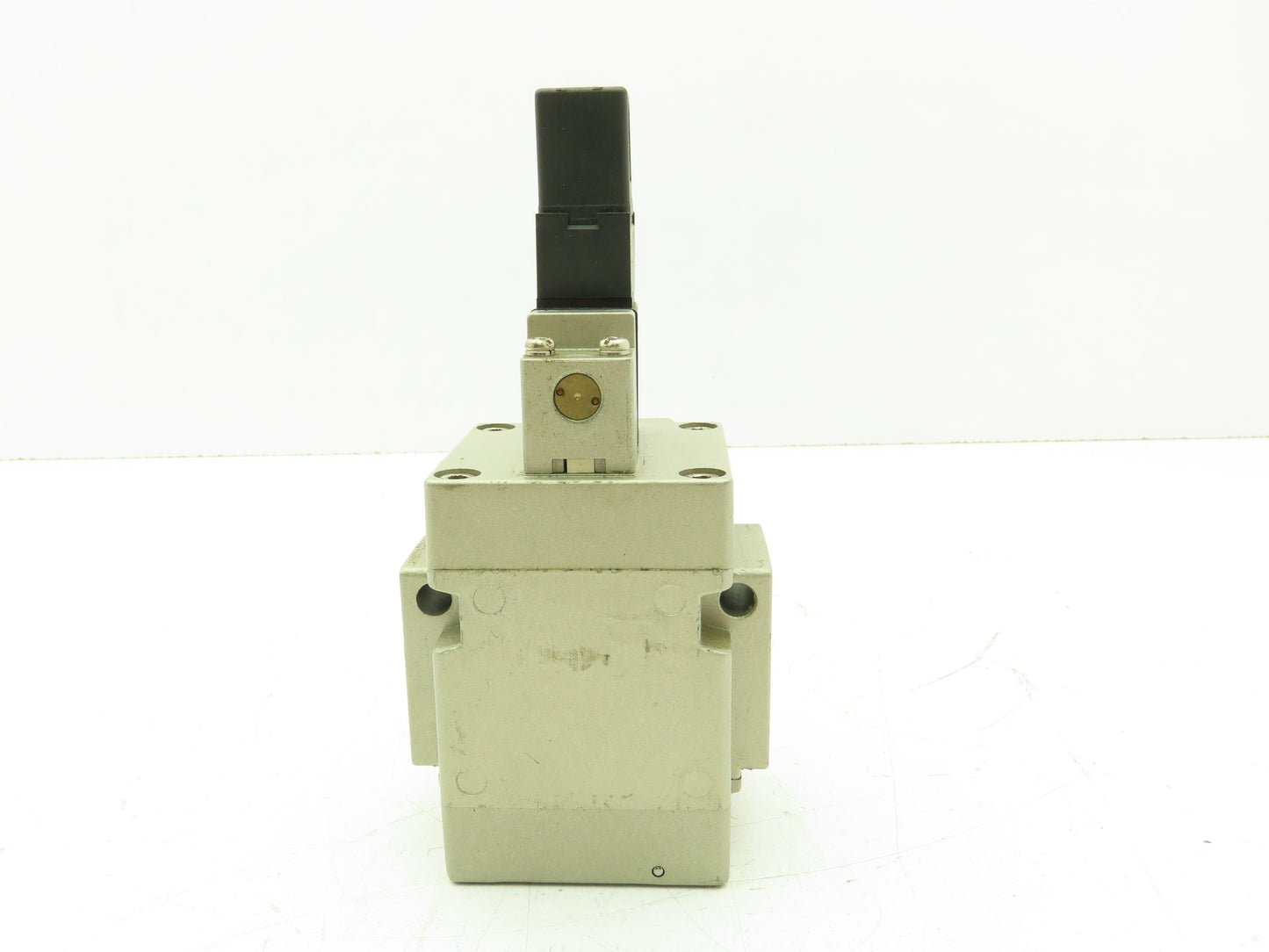 SMC VG342-5DZ-04A-E 3 Port Pilot Poppet Solenoid Valve 24 Volt DC Coil