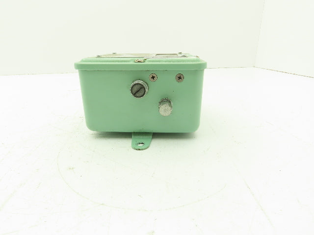 SMC ISG221-031 Pressure Switch 0.05-0.7 Mpa