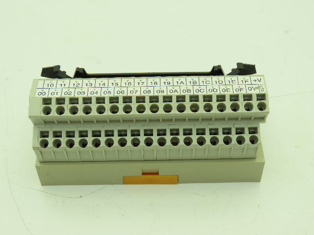 Toyogiken PCV5-1H402-TB34-M2-Y 40 Pin Adaptor Din Rail MIL Connector Lot of 3