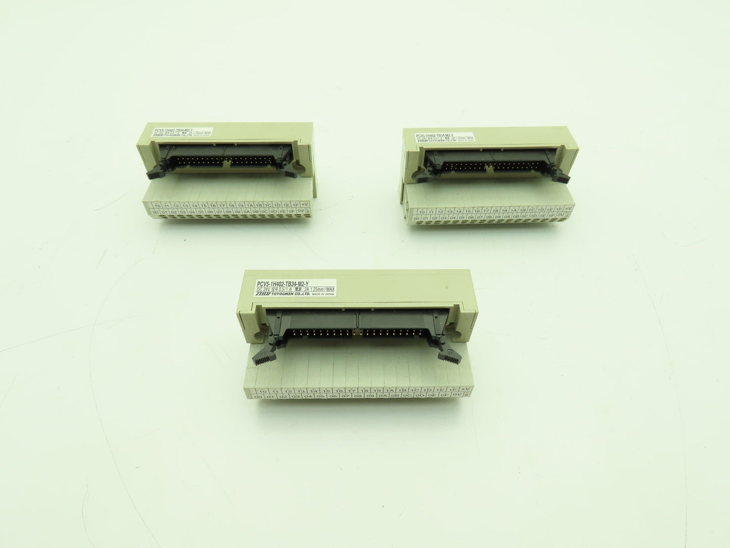 Toyogiken PCV5-1H402-TB34-M2-Y 40 Pin Adaptor Din Rail MIL Connector Lot of 3